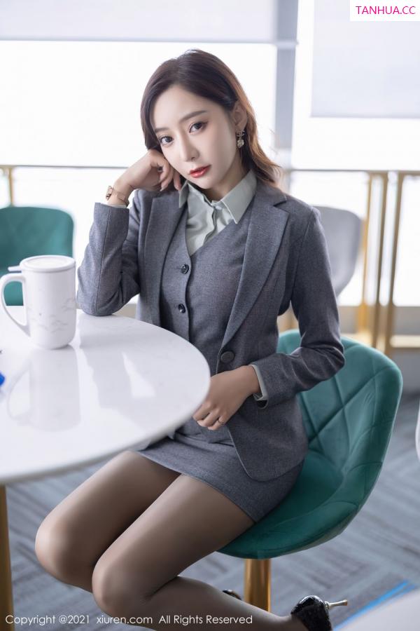 王馨瑶  [XiuRen]高清写真图 2021.11.22 No.4251 王馨瑶yanni第14张图片